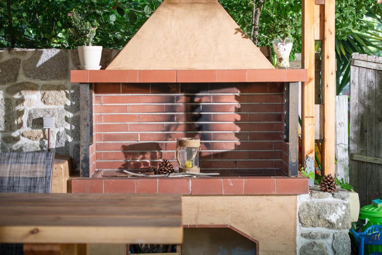 Paralia Sikias Villa Menie - Golden Fig Sykia Lodge מראה חיצוני תמונה